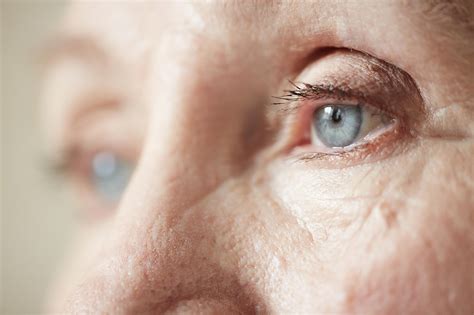 Easing the Challenges of Age-Related Macular Degeneration: A Geriatric Optometrist's Guide to Home Adaptations